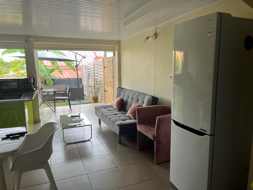 Agreable Appartement En Rez-De-Jardin A 450M De La Mer Сент-Анн Экстерьер фото