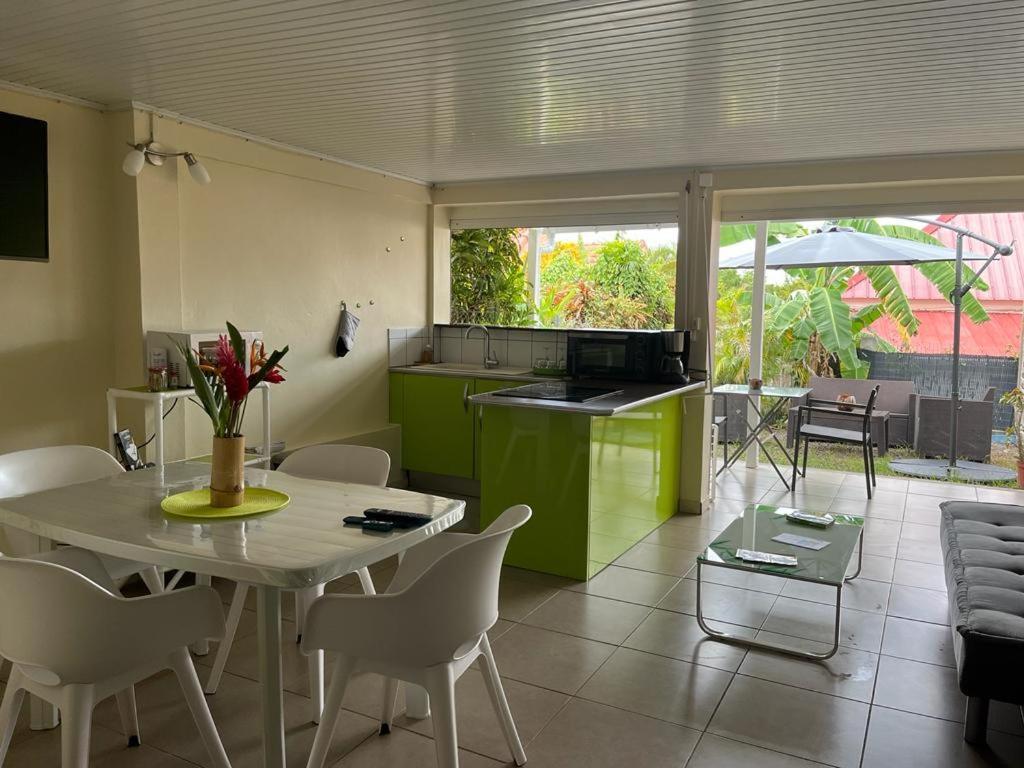 Agreable Appartement En Rez-De-Jardin A 450M De La Mer Сент-Анн Экстерьер фото